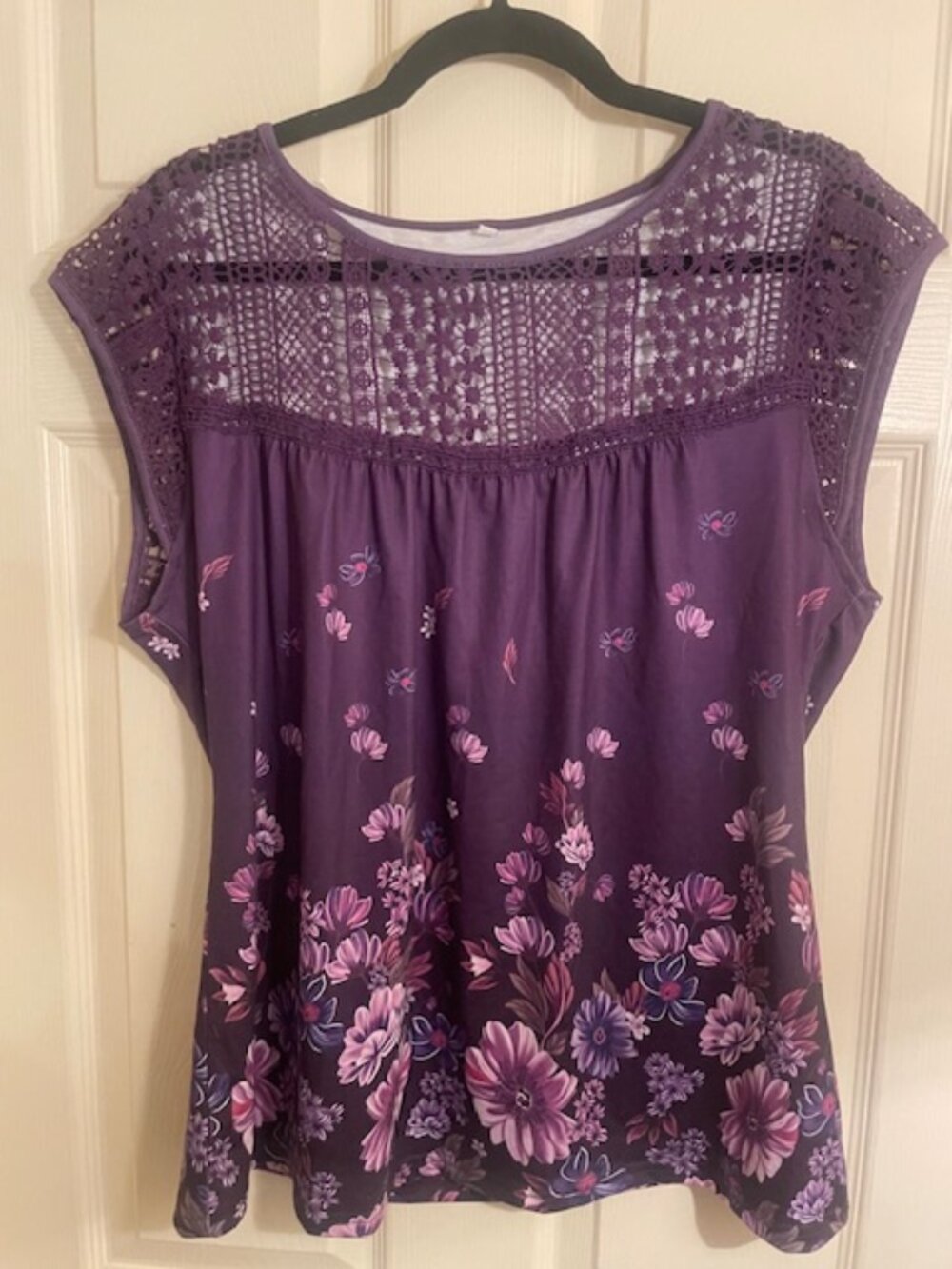 Purple Floral Crochet Lace Blouse Size L NWOT